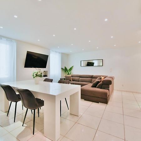 Grand Appartement- Le Port A/C นีซ ภายนอก รูปภาพ